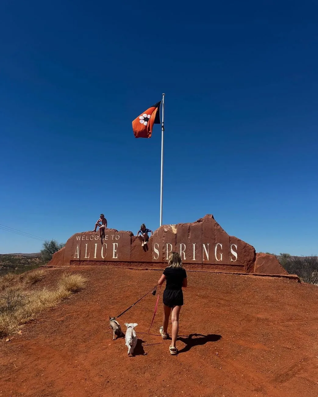 Distance and Time Uluru